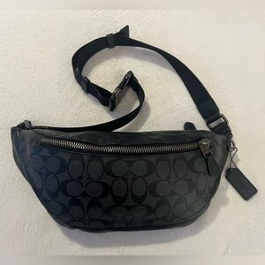 💚Coach Black Signature Monogram Belt Bag Leather
Warren Belt Bag, 78777💚